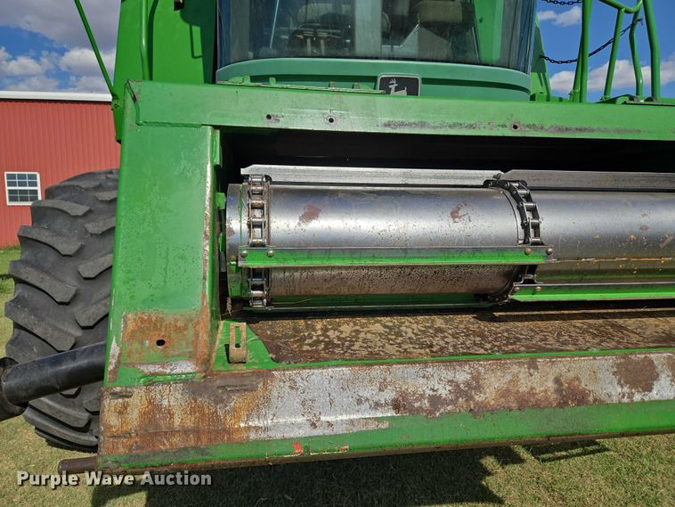 image for item EU3620 1990 John Deere 9500 combine