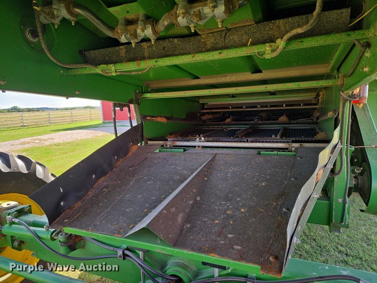 image for item EU3620 1990 John Deere 9500 combine
