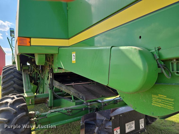 image for item EU3620 1990 John Deere 9500 combine