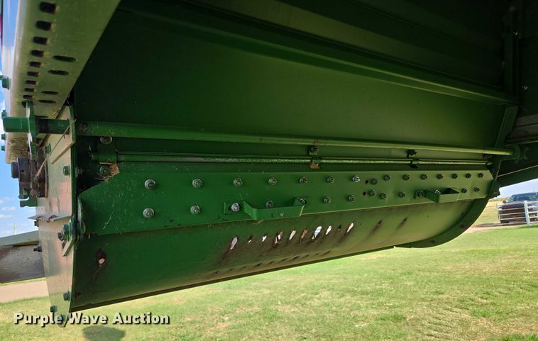 image for item EU3620 1990 John Deere 9500 combine