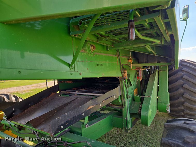 image for item EU3620 1990 John Deere 9500 combine