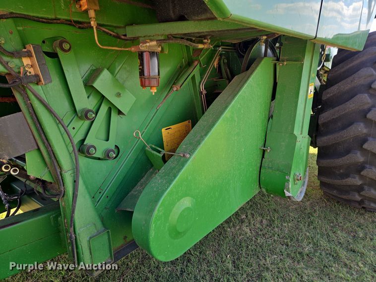 image for item EU3620 1990 John Deere 9500 combine
