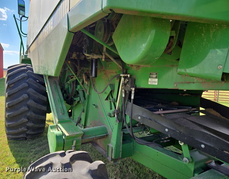 image for item EU3620 1990 John Deere 9500 combine