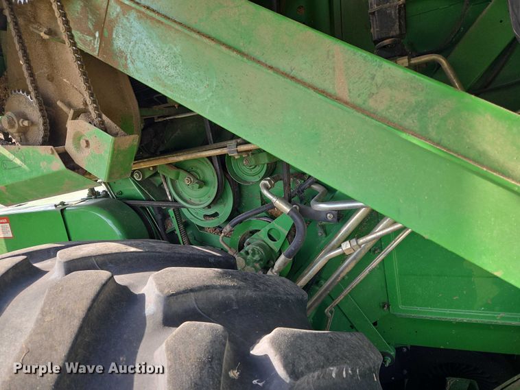 image for item EU3620 1990 John Deere 9500 combine