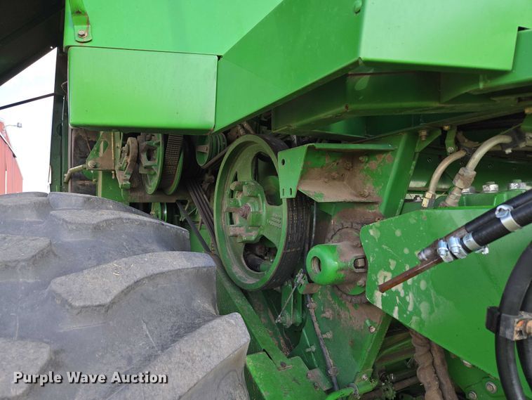 image for item EU3620 1990 John Deere 9500 combine