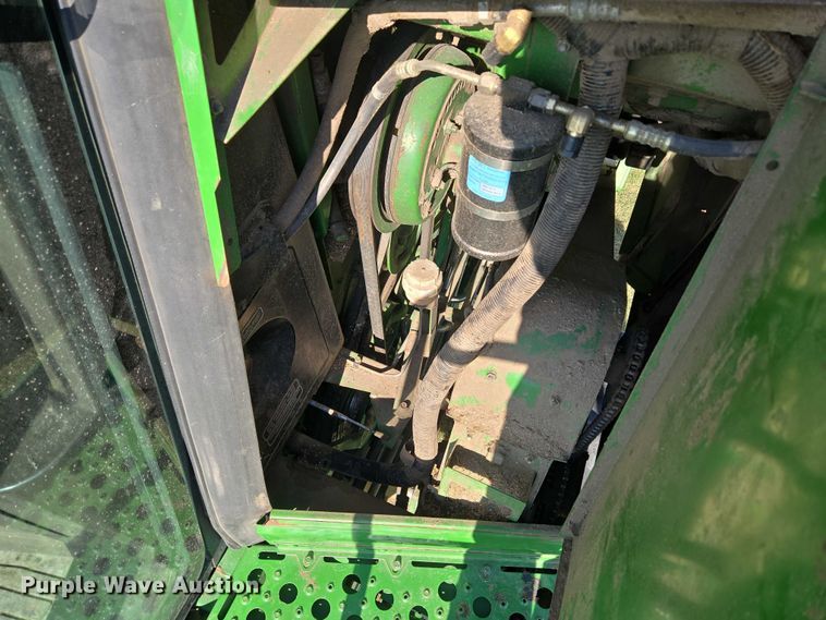 image for item EU3620 1990 John Deere 9500 combine