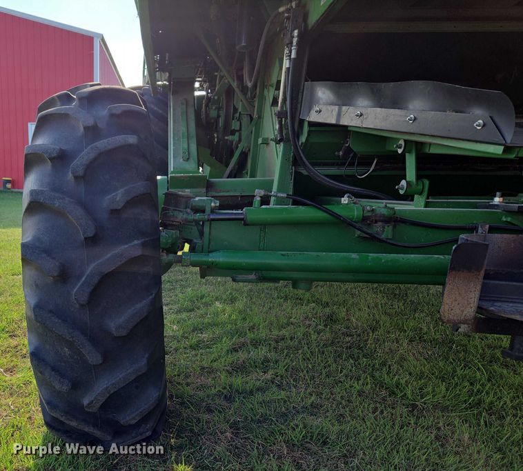 image for item EU3620 1990 John Deere 9500 combine