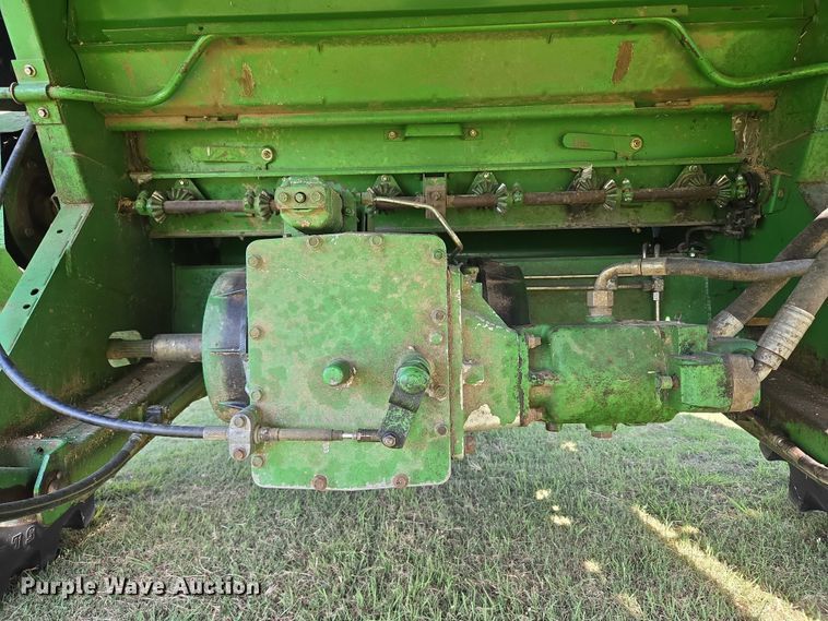 image for item EU3620 1990 John Deere 9500 combine