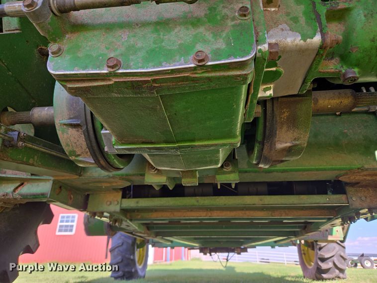 image for item EU3620 1990 John Deere 9500 combine