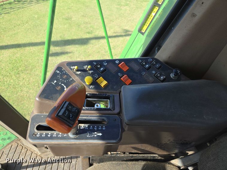 image for item EU3620 1990 John Deere 9500 combine