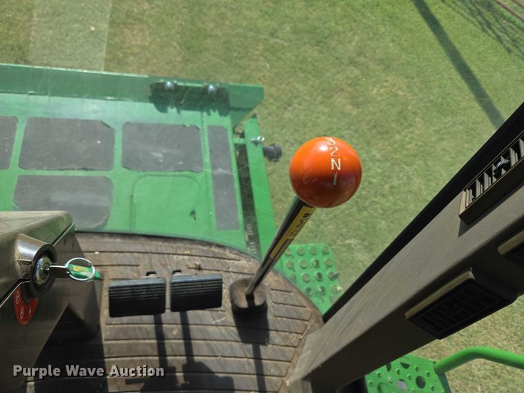 image for item EU3620 1990 John Deere 9500 combine