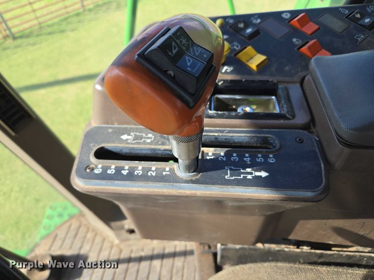 image for item EU3620 1990 John Deere 9500 combine