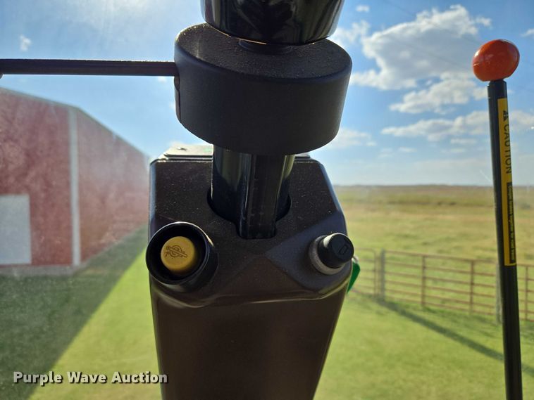 image for item EU3620 1990 John Deere 9500 combine