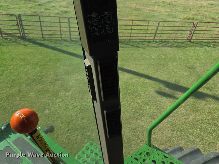 image for item EU3620 1990 John Deere 9500 combine