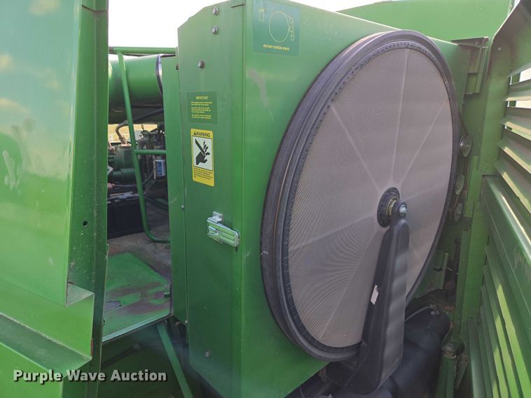 image for item EU3620 1990 John Deere 9500 combine