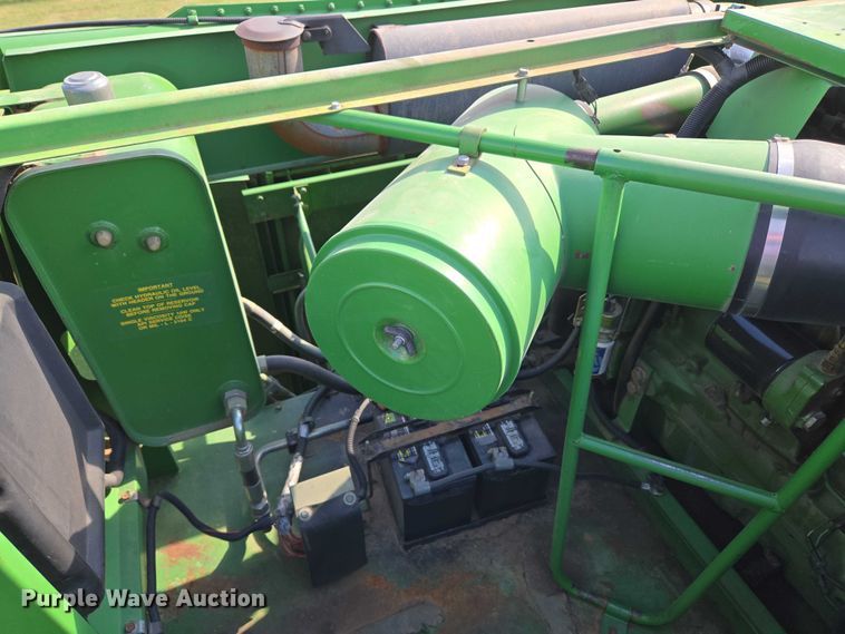image for item EU3620 1990 John Deere 9500 combine