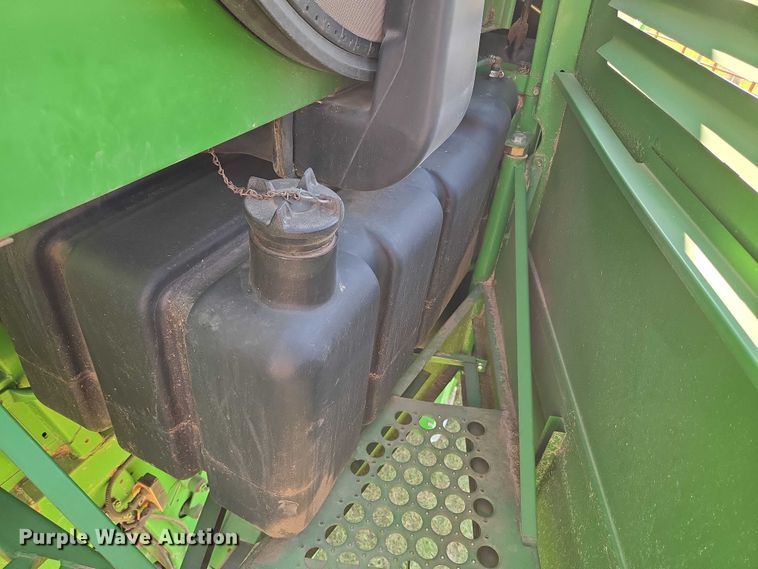 image for item EU3620 1990 John Deere 9500 combine