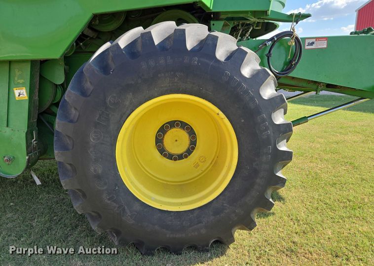 image for item EU3620 1990 John Deere 9500 combine