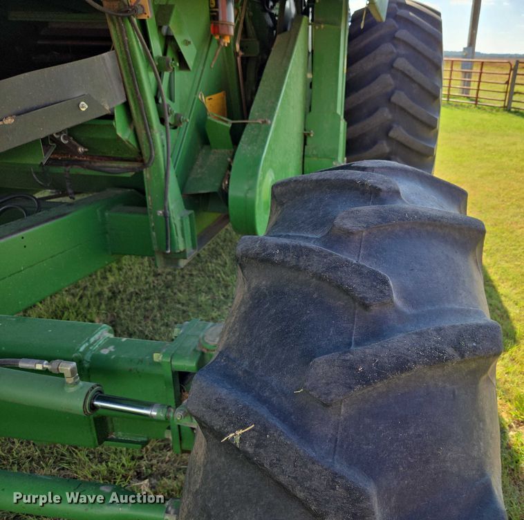 image for item EU3620 1990 John Deere 9500 combine