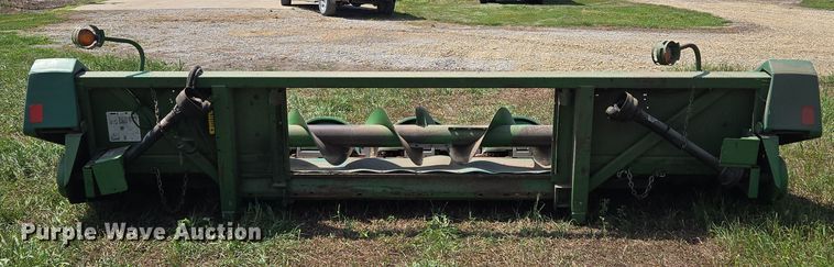 image for item EV1580 John Deere 693 corn head