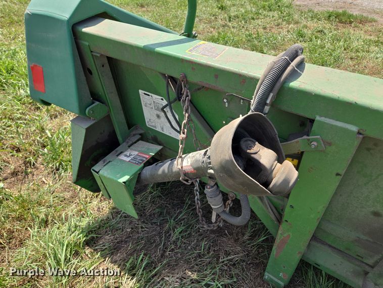 image for item EV1580 John Deere 693 corn head