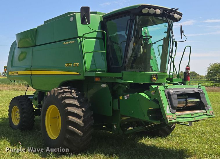 image for item EV1582 2008 John Deere 9570 STS RWA combine