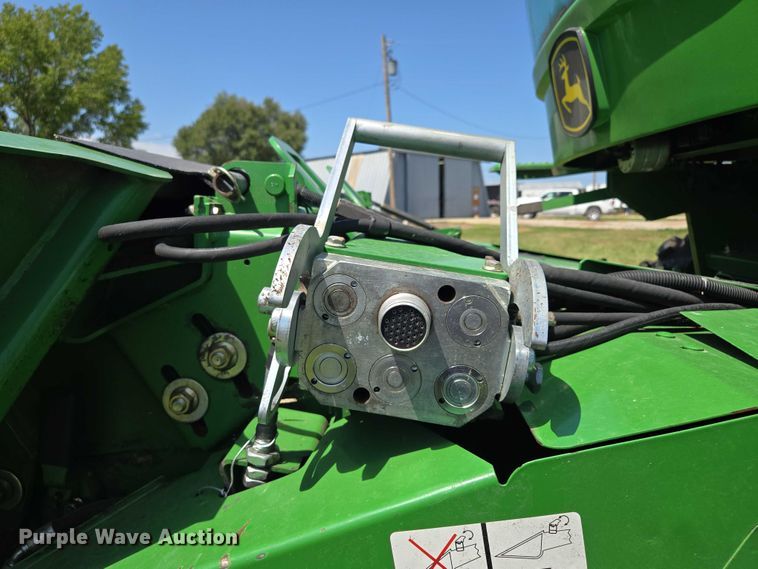 image for item EV1582 2008 John Deere 9570 STS RWA combine