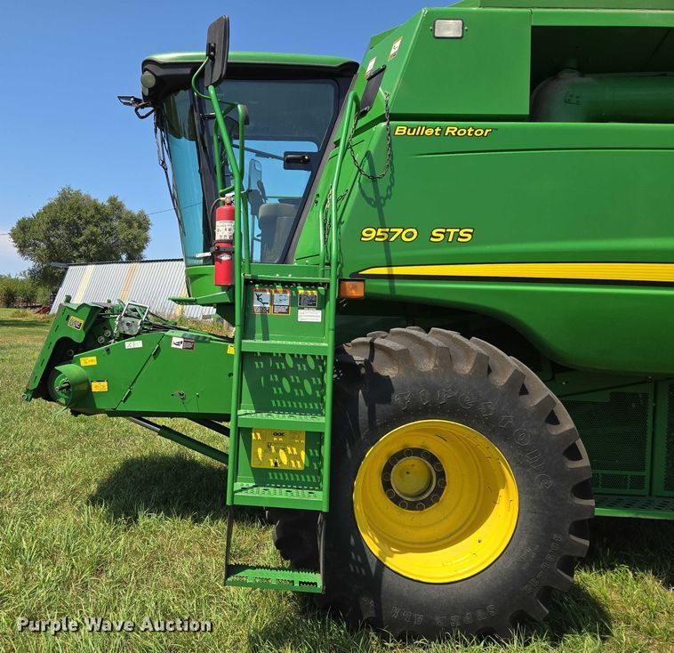 image for item EV1582 2008 John Deere 9570 STS RWA combine
