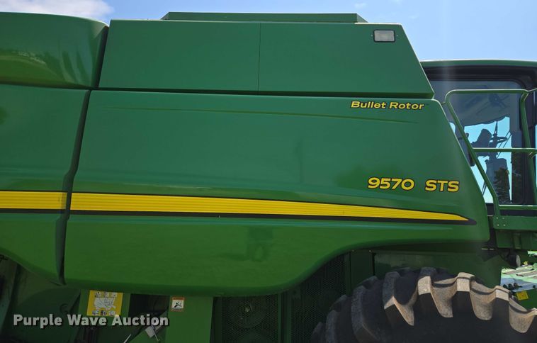 image for item EV1582 2008 John Deere 9570 STS RWA combine