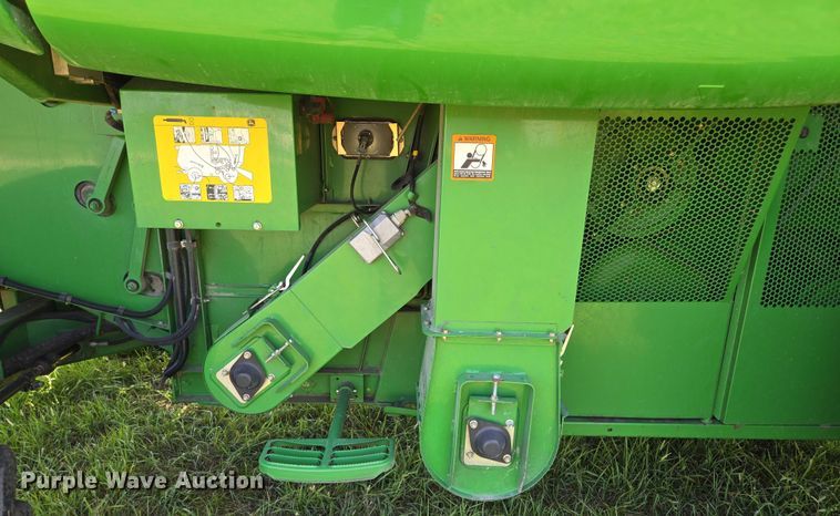 image for item EV1582 2008 John Deere 9570 STS RWA combine