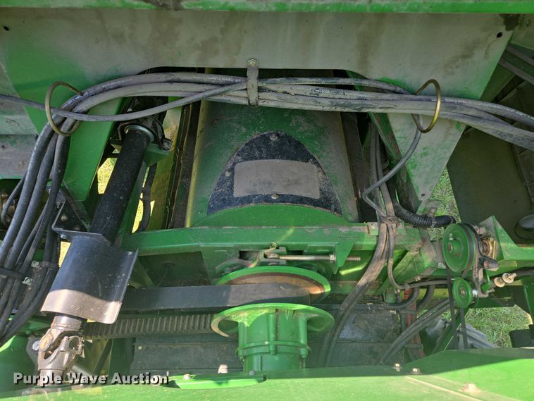 image for item EV1582 2008 John Deere 9570 STS RWA combine