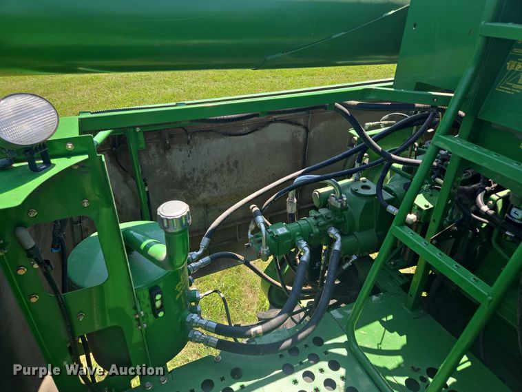 image for item EV1582 2008 John Deere 9570 STS RWA combine