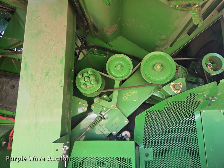 image for item EV1582 2008 John Deere 9570 STS RWA combine