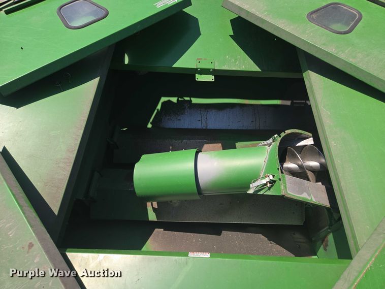 image for item EV1582 2008 John Deere 9570 STS RWA combine