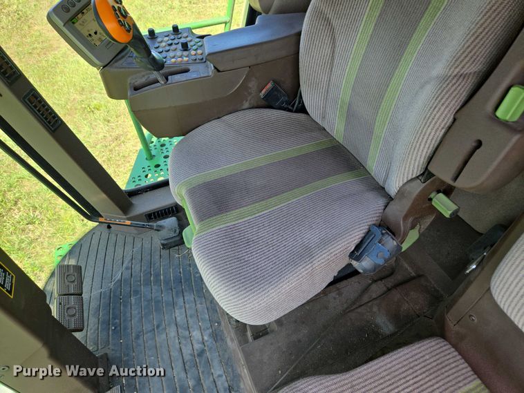 image for item EV1582 2008 John Deere 9570 STS RWA combine