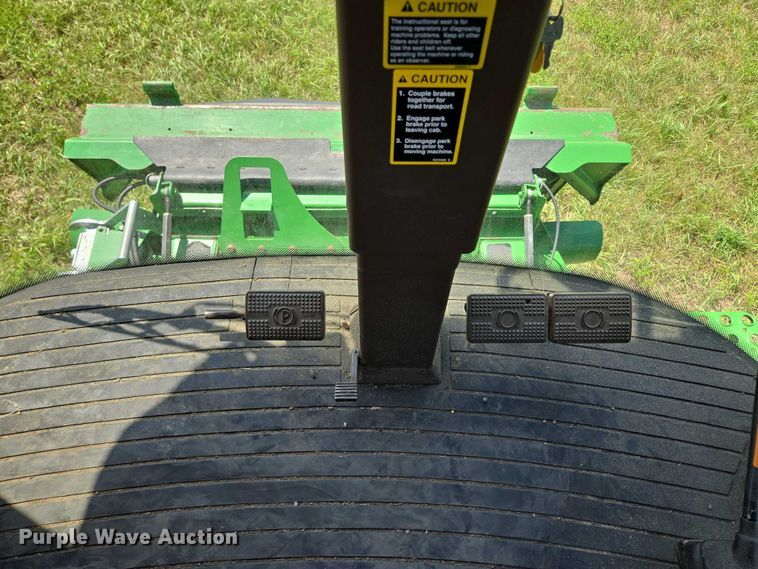 image for item EV1582 2008 John Deere 9570 STS RWA combine