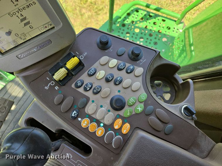 image for item EV1582 2008 John Deere 9570 STS RWA combine