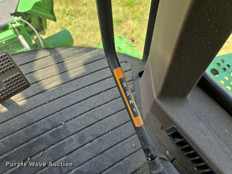 image for item EV1582 2008 John Deere 9570 STS RWA combine