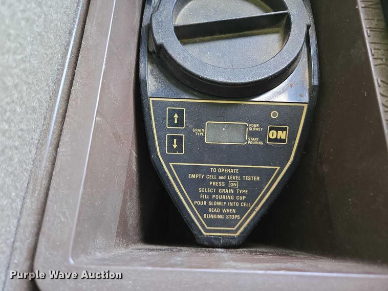 image for item EV1582 2008 John Deere 9570 STS RWA combine