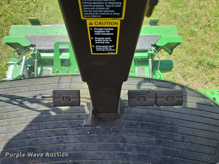 image for item EV1582 2008 John Deere 9570 STS RWA combine