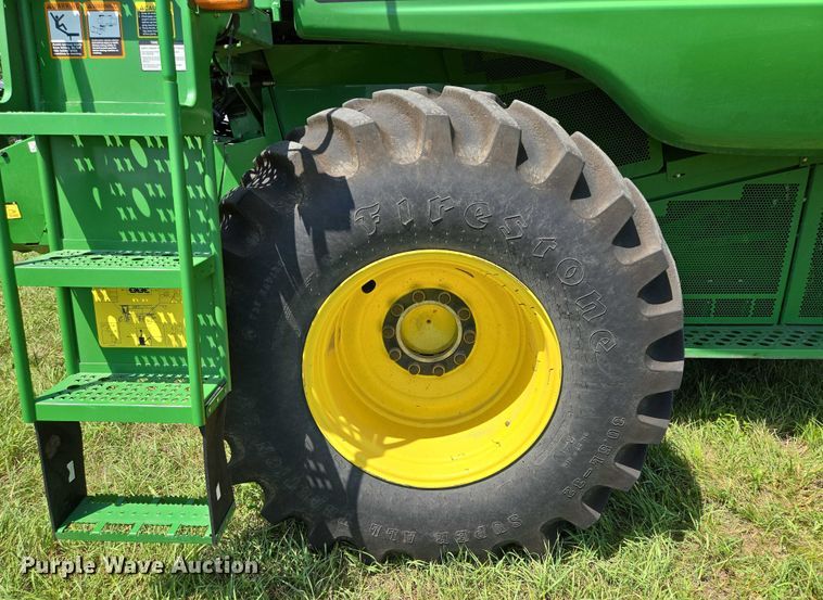 image for item EV1582 2008 John Deere 9570 STS RWA combine