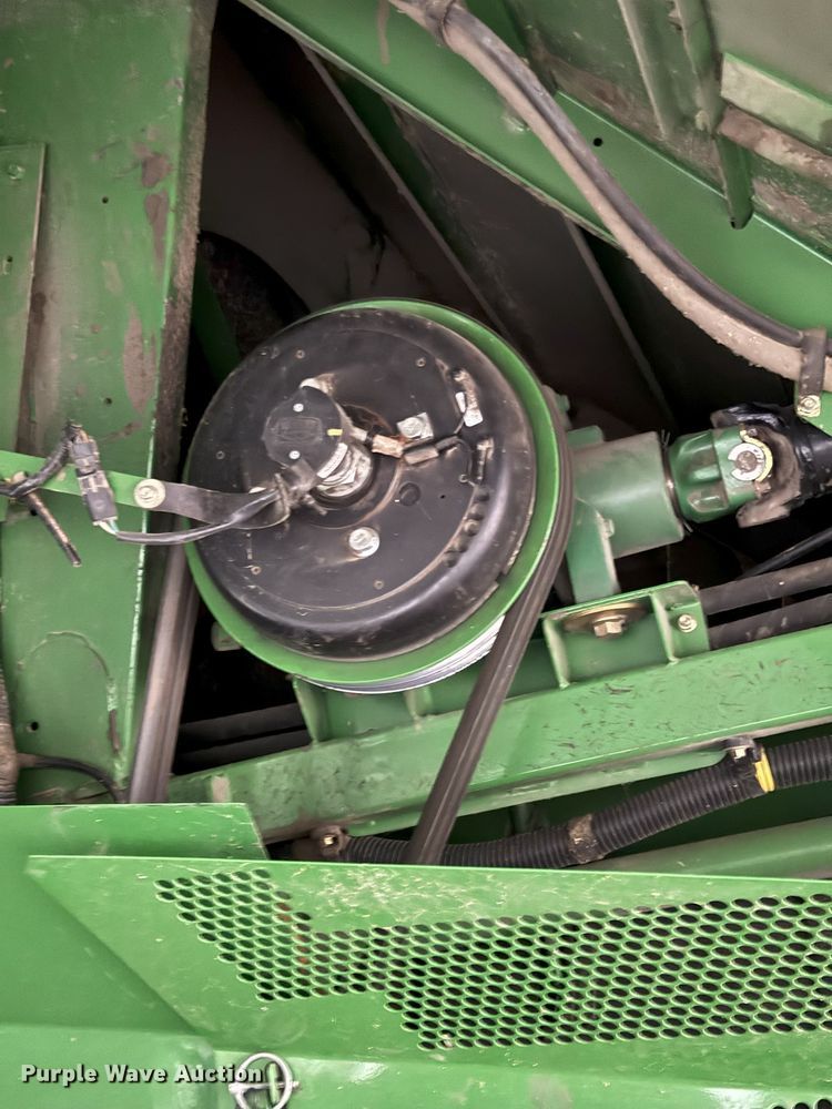 image for item EV1582 2008 John Deere 9570 STS RWA combine