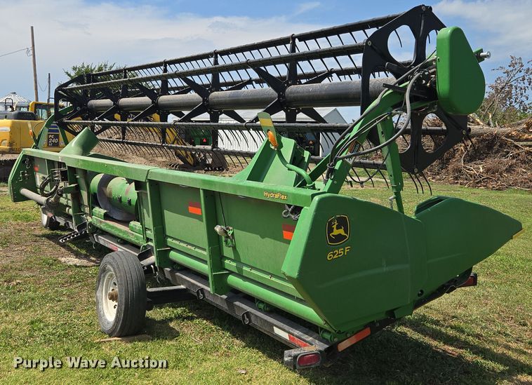 image for item EV1583 John Deere 625F flex head