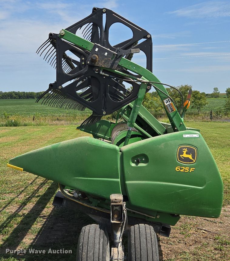 image for item EV1583 John Deere 625F flex head