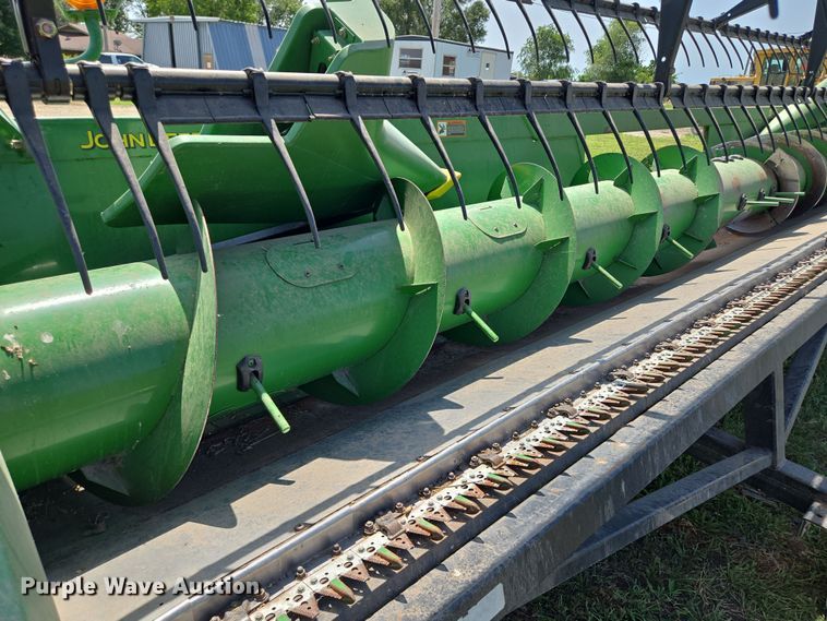 image for item EV1583 John Deere 625F flex head