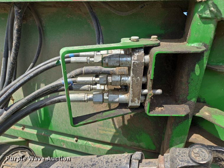 image for item EV1583 John Deere 625F flex head