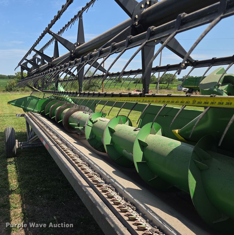 image for item EV1583 John Deere 625F flex head