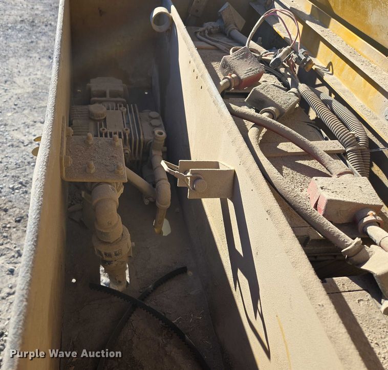 image for item EV1622 1997 TerraGator 1903 spreader