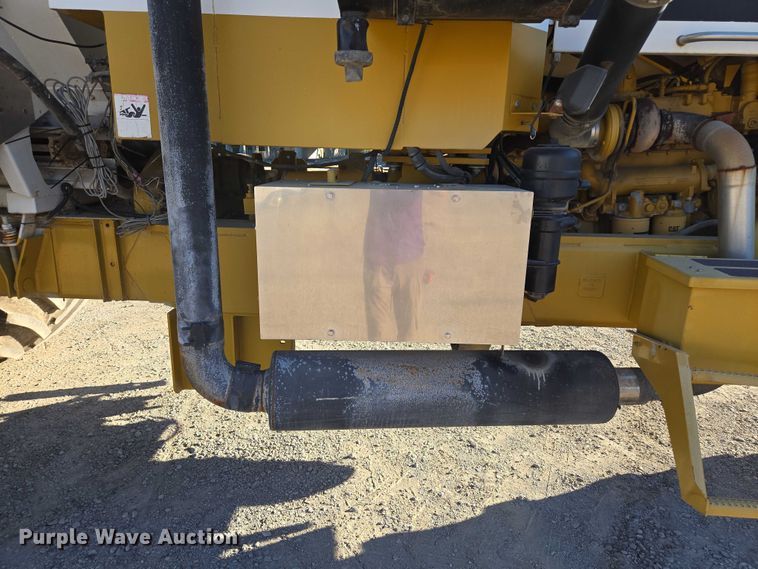 image for item EV1622 1997 TerraGator 1903 spreader