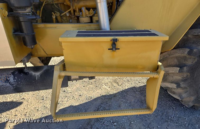 image for item EV1622 1997 TerraGator 1903 spreader